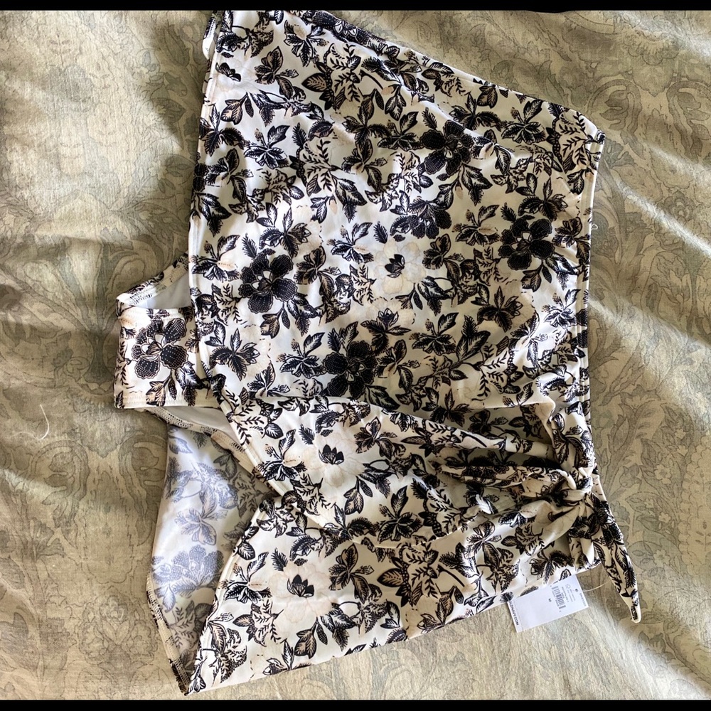 Side tie swim skirt